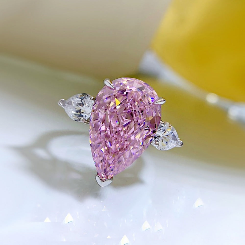Urqanyu S925 silver diamond water drop cubic zirconia ring 11*17