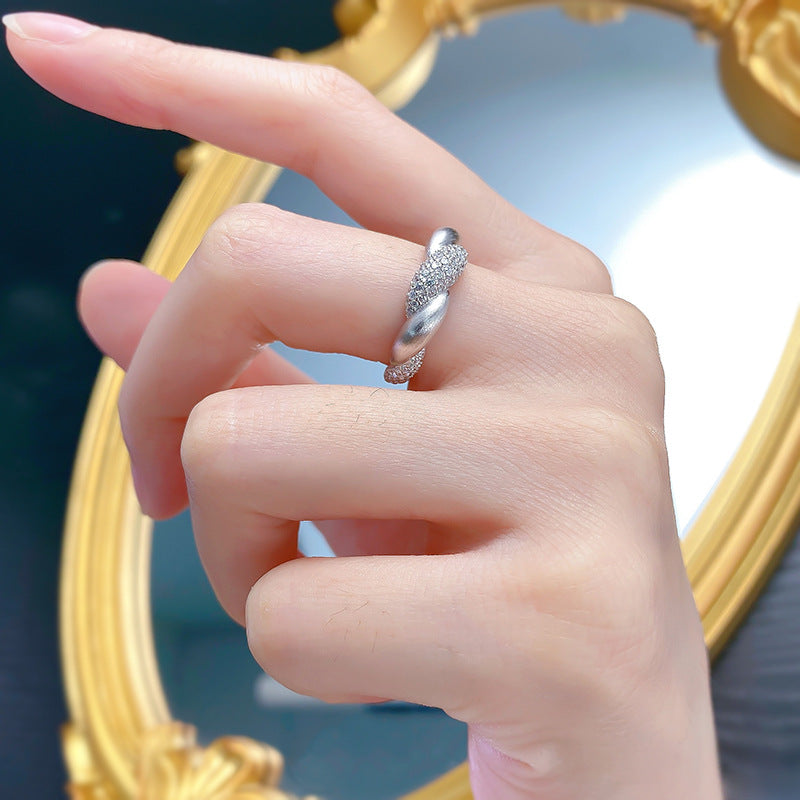 Urqanyu S925 silver flower brushed inlaid cubic zirconia diamond ring palace style