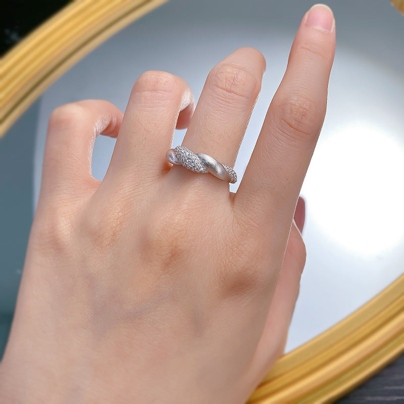 Urqanyu S925 silver flower brushed inlaid cubic zirconia diamond ring palace style