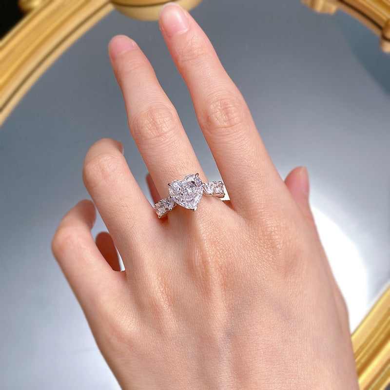 Urqanyu s925 silver heart-shaped 5 carat love row cubic zirconia diamond ring
