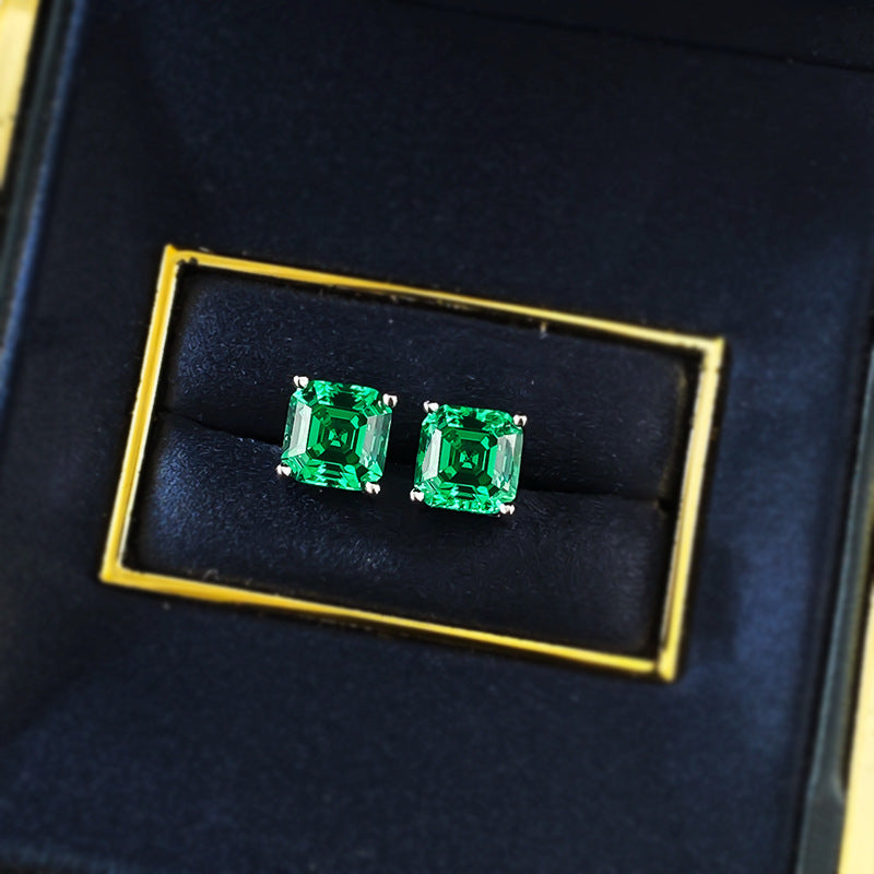 Urqanyu S925 silver simple 7*7mm emerald pagoda car flat simulation diamond four-claw cubic zirconia earrings