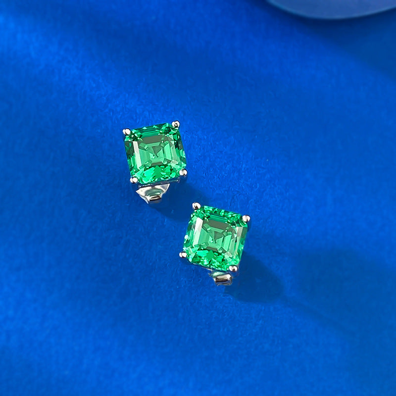 Urqanyu S925 silver simple 7*7mm emerald pagoda car flat simulation diamond four-claw cubic zirconia earrings