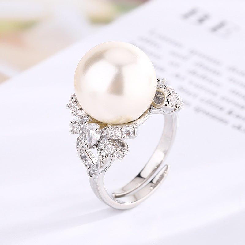 Urqanyu Gold Plated Copper Inlaid Mother-of-Pearl Butterfly Cubic Zirconia Ring 14mm