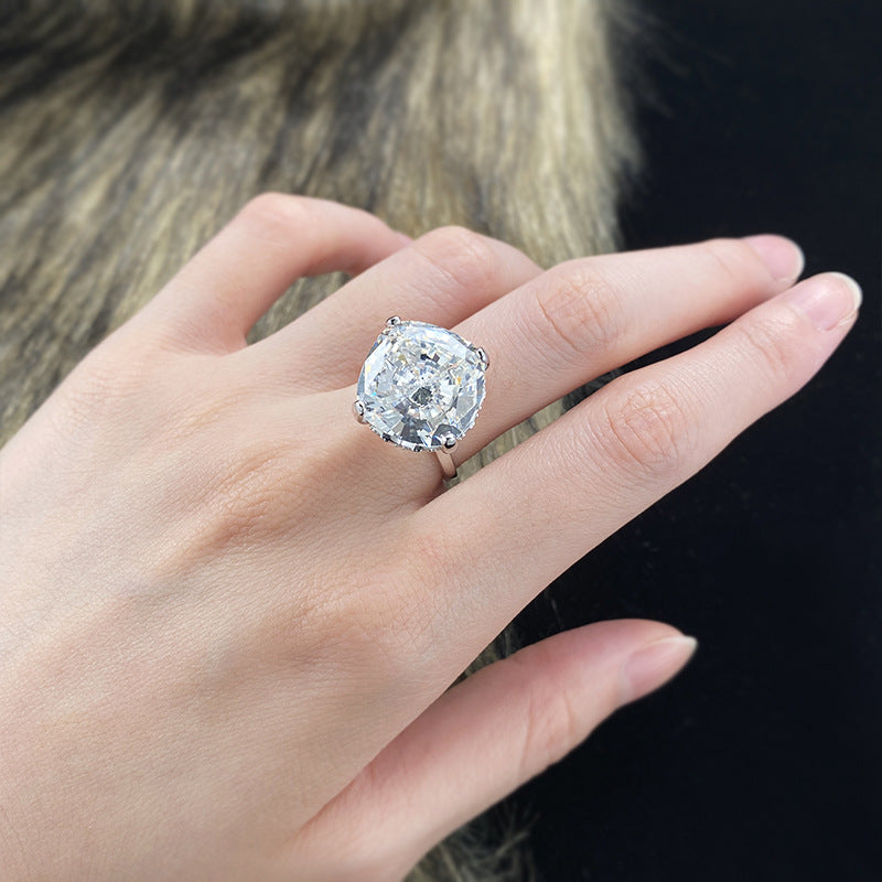 Urqanyu 925 silver luxury inlaid cubic zirconia large diamond ring 15mm