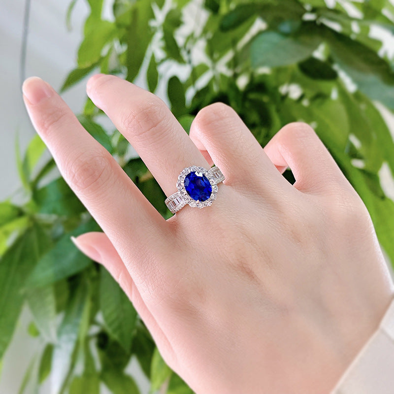 Urqanyu S925 silver luxury surround vintage oval cubic zirconia ring 7*9