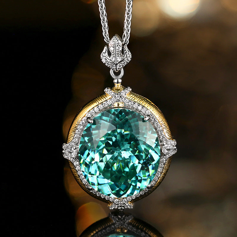 Urqanyu copper-based gold-plated simulated Para green temperament retro square zirconia pendant necklace