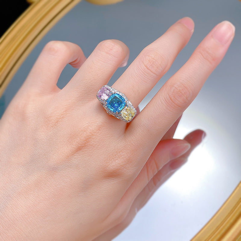 Urqanyu 2 carat imitation color inlaid yellow, blue and pink personality full diamond contrast color cubic zirconia diamond ring