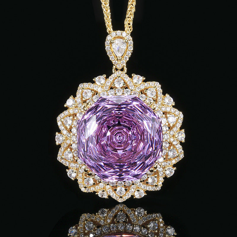Urqanyu Copper-base gold-plated rose-cut elegant retro cubic zirconia pendant necklace
