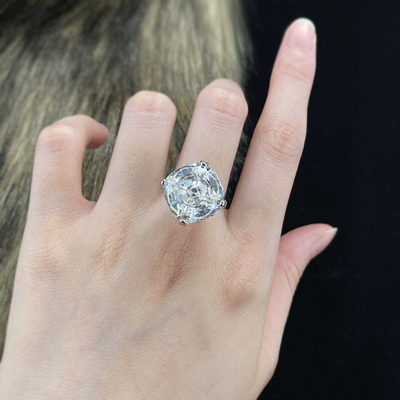 Urqanyu 925 silver luxury inlaid cubic zirconia large diamond ring 15mm
