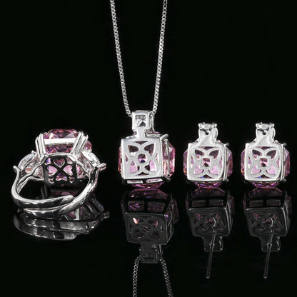 Urqanyu Copper-base gold-plated imitation rose-cut dried rose simple style cubic zirconia pendant necklace