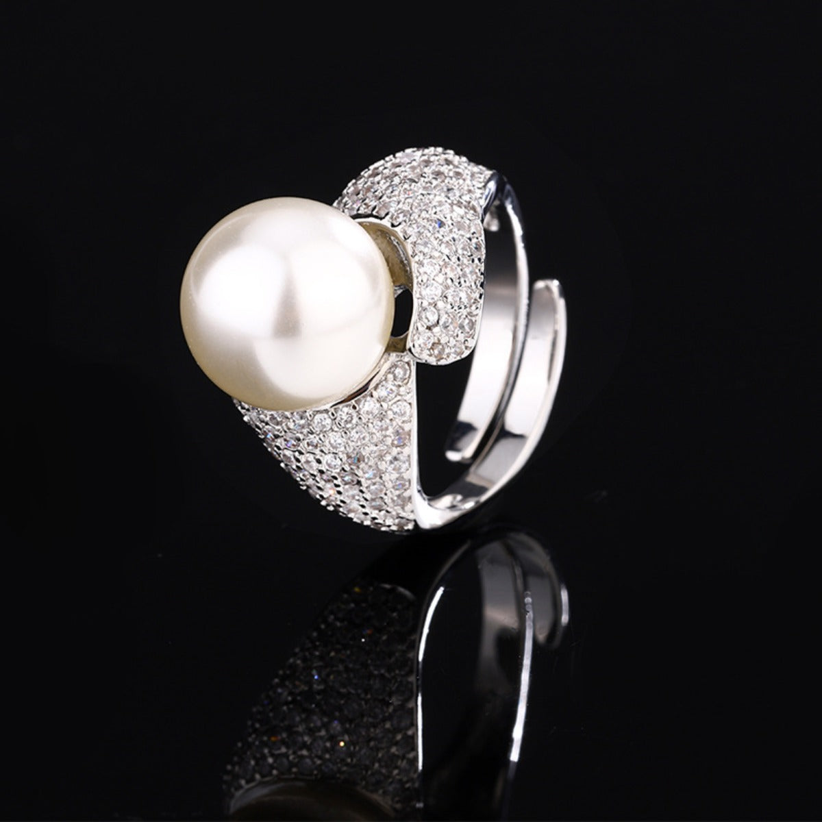 Urqanyu Copper plated white gold inlaid pearls elegant simple cubic zirconia ring 14mm