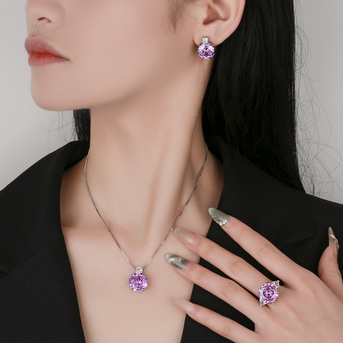 Urqanyu Copper-base gold-plated imitation rose-cut dried rose simple style cubic zirconia pendant necklace