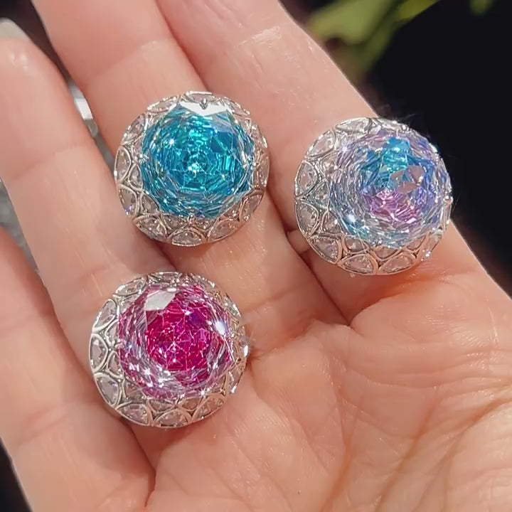 ビデオをロード: Urqanyu copper base gold-plated rose cut sea blue vintage cubic zirconia ring